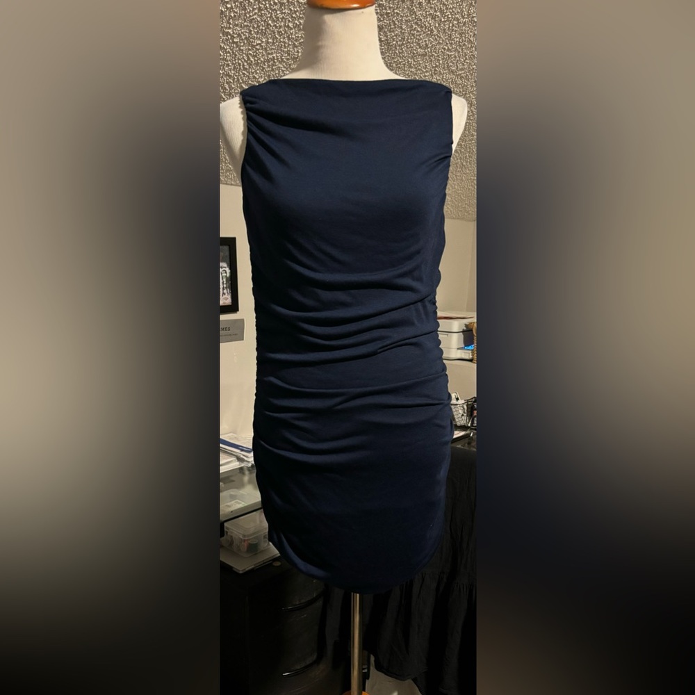 Venus Women’s Ruched Bodycon dress. Size Medium.